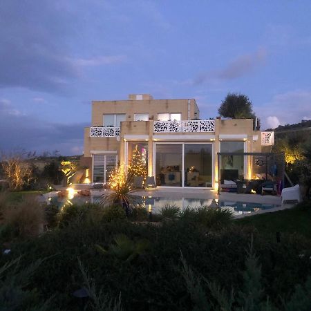 Sunset Oasis Villa L-Imgarr Bagian luar foto