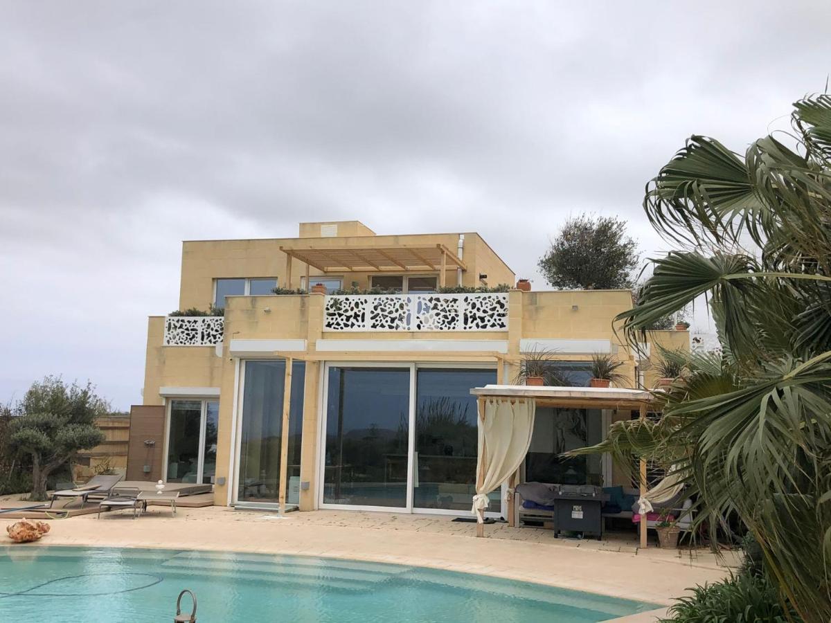 Sunset Oasis Villa L-Imgarr Bagian luar foto