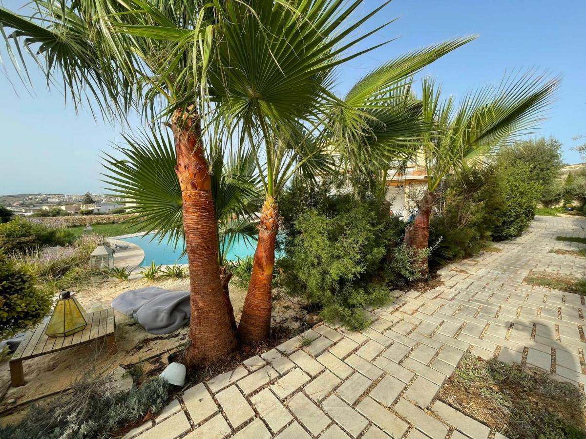 Sunset Oasis Villa L-Imgarr Bagian luar foto